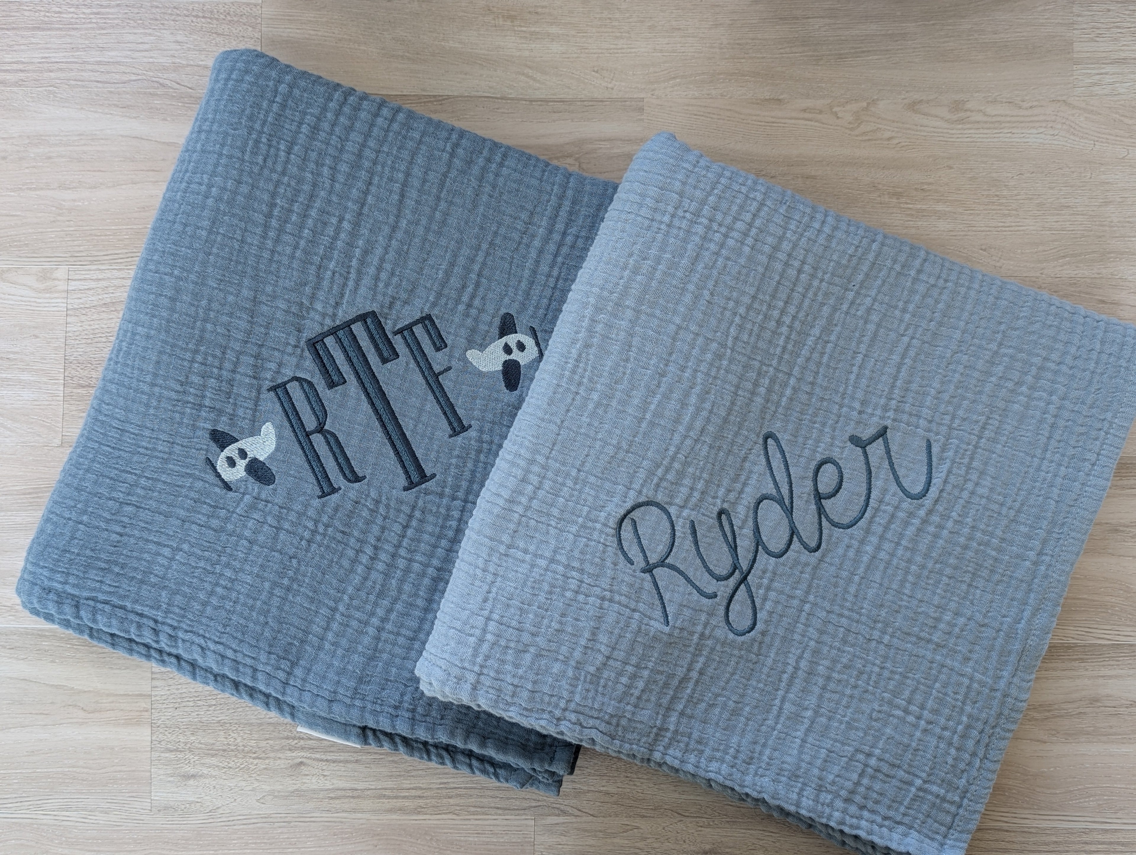 Personalized Muslin Baby Blanket Set (Set of 2)
